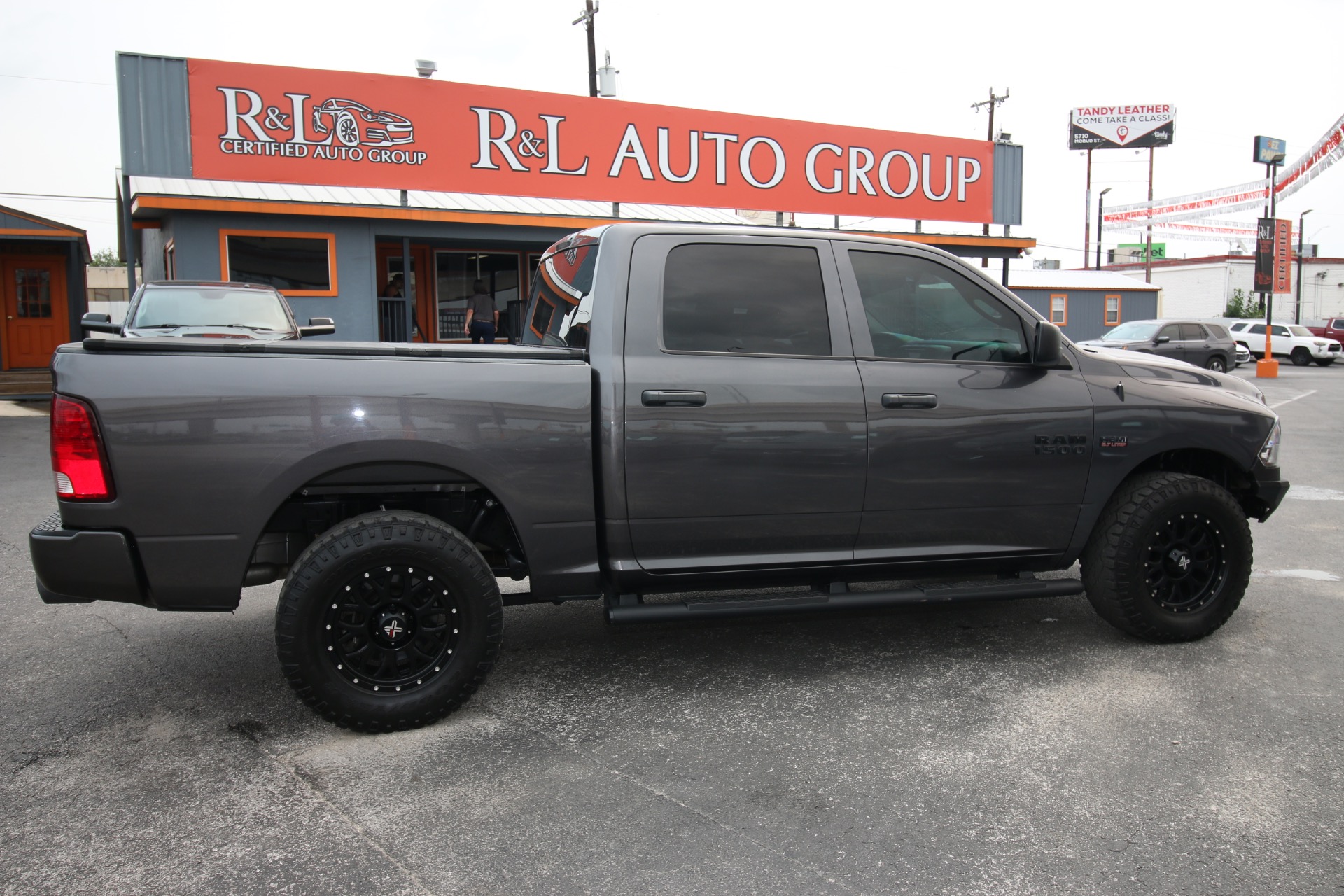 ram ram 1500 pickup 2018 1C6RR7KTXJS329377 image ram ram 1500 pickup 2018 1C6RR7KTXJS329377 image